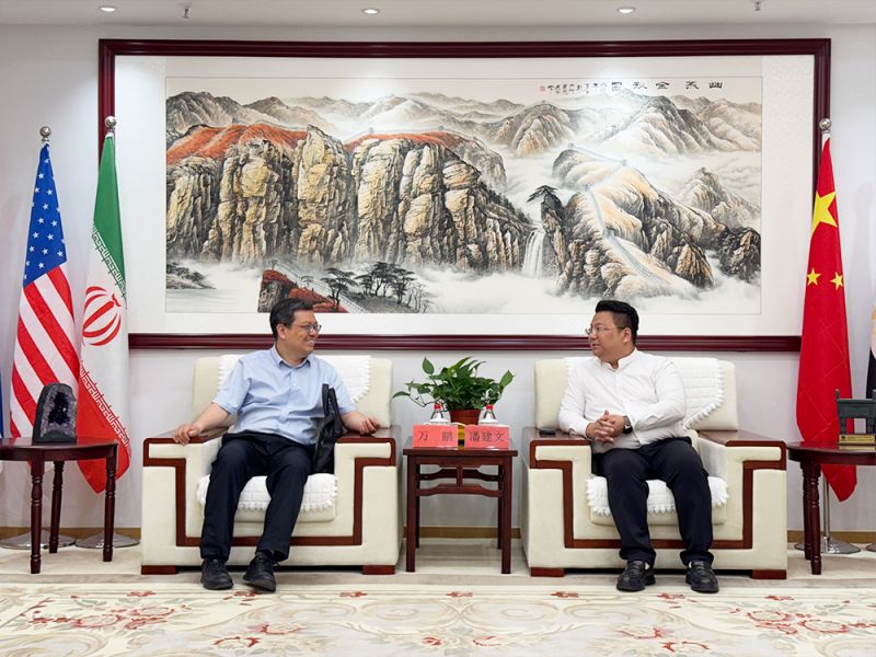 深化产学研融合｜红旗区委常委、组织部部长万鹏，区人社局局长许娟一行赴55世纪环保调研人才建设事情